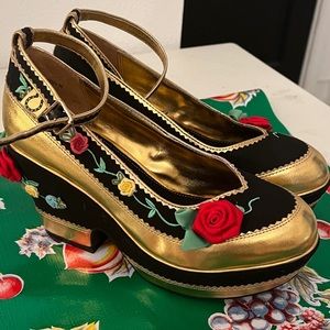 Miss L-Fire Catalina